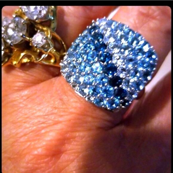 BLUE TOPAZ RING!!! GENUINE STONES !!! NEW!!! Size 8 Women!!! - Picture 1 of 12